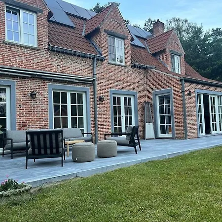 In Idyllic Surroundings With Pool And Tennis *