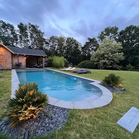 Willa In Idyllic Surroundings With Pool And Tennis Lasne