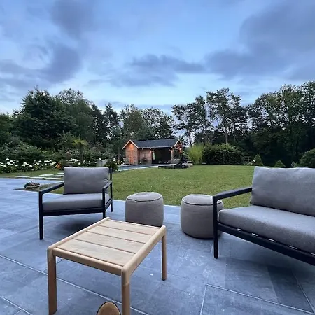 In Idyllic Surroundings With Pool And Tennis * Lasne